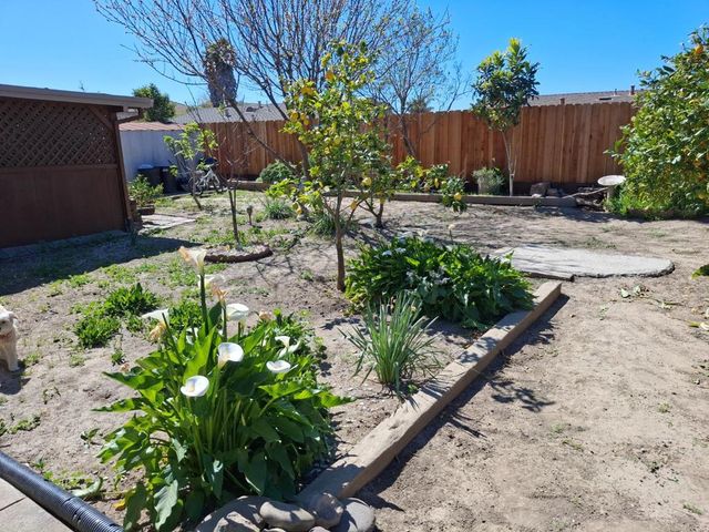 250 Gonzalez Drive, Hollister, CA 95023