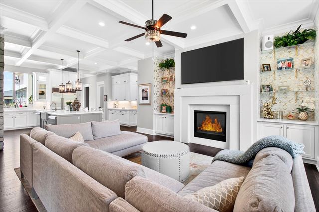 23 Rugged Lark Circle, Tomball, TX 77377