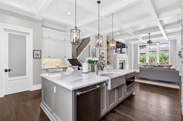 23 Rugged Lark Circle, Tomball, TX 77377