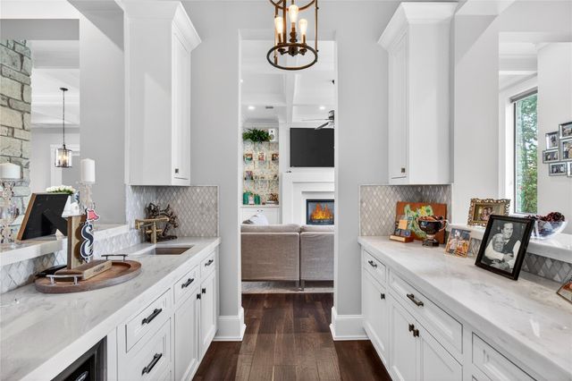 23 Rugged Lark Circle, Tomball, TX 77377