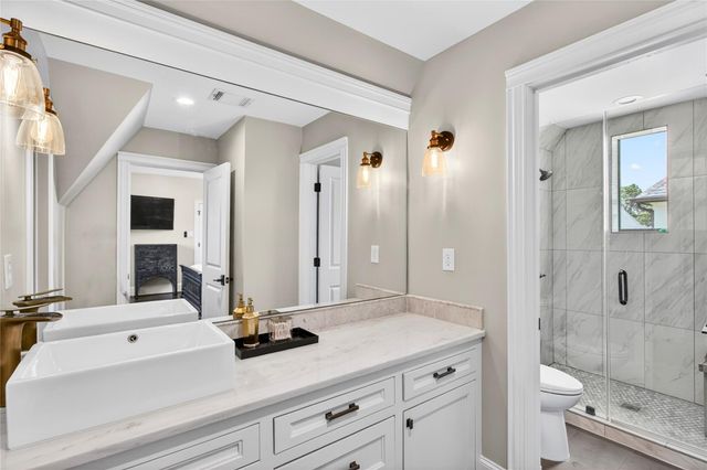 23 Rugged Lark Circle, Tomball, TX 77377