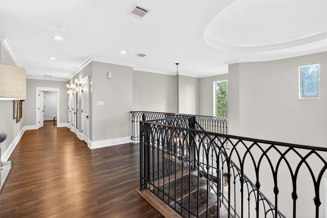 23 Rugged Lark Circle, Tomball, TX 77377
