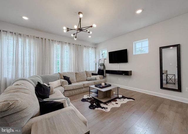 45397 ENGLEWOOD WAY, California, MD 20619