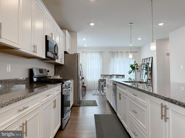 45397 ENGLEWOOD WAY, California, MD 20619