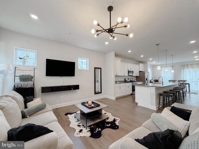 45397 ENGLEWOOD WAY, California, MD 20619