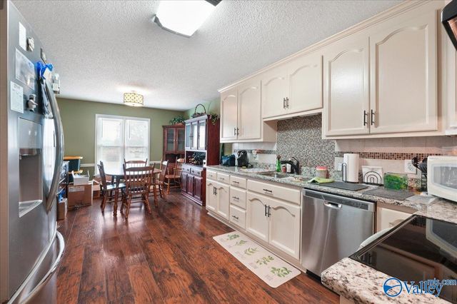 16099 Mooresville Road, Athens, AL 35613