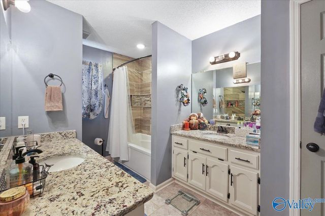 16099 Mooresville Road, Athens, AL 35613