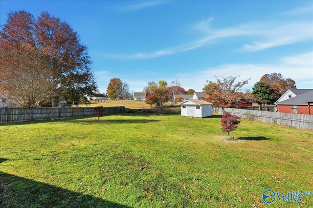 16099 Mooresville Road, Athens, AL 35613