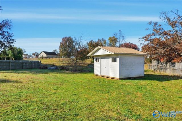 16099 Mooresville Road, Athens, AL 35613