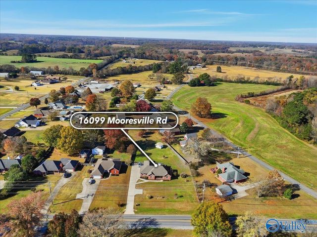 16099 Mooresville Road, Athens, AL 35613