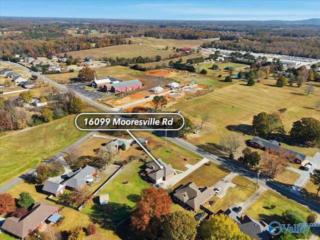 16099 Mooresville Road, Athens, AL 35613