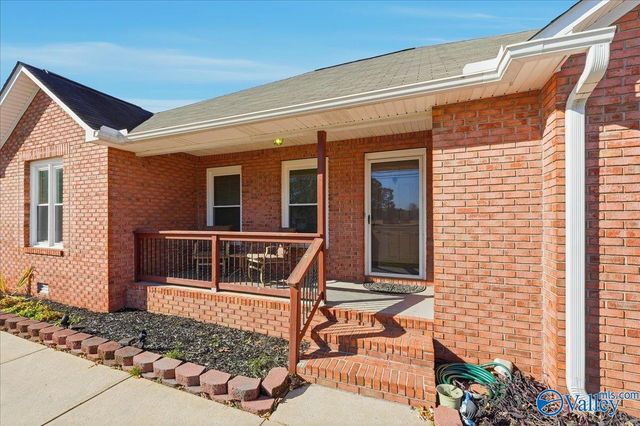 16099 Mooresville Road, Athens, AL 35613