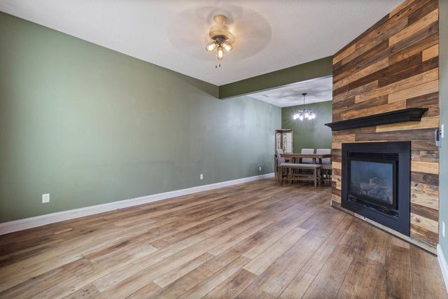 13865 Hyacinth Drive, Rogers, MN 55374