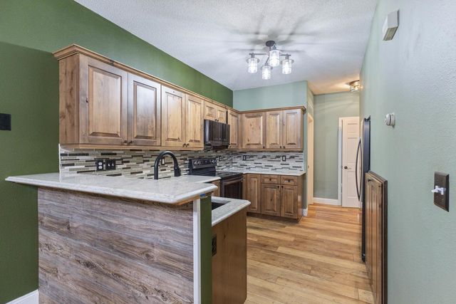 13865 Hyacinth Drive, Rogers, MN 55374