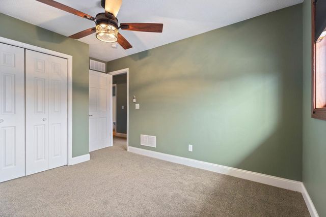 13865 Hyacinth Drive, Rogers, MN 55374