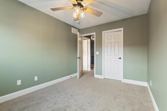 13865 Hyacinth Drive, Rogers, MN 55374