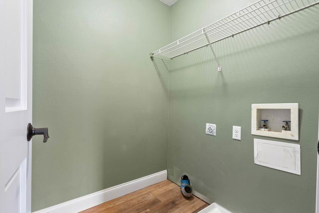 13865 Hyacinth Drive, Rogers, MN 55374