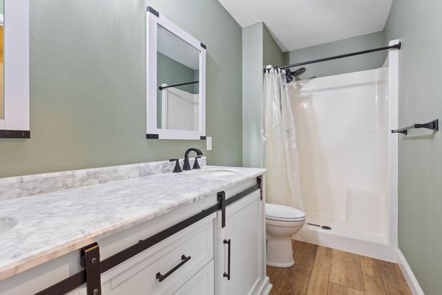 13865 Hyacinth Drive, Rogers, MN 55374