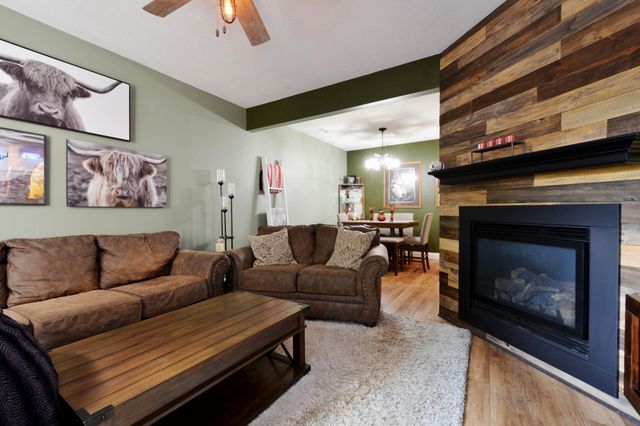 13865 Hyacinth Drive, Rogers, MN 55374