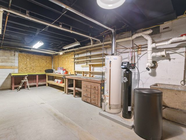 512 S Elida Street, Winnebago, IL 61088