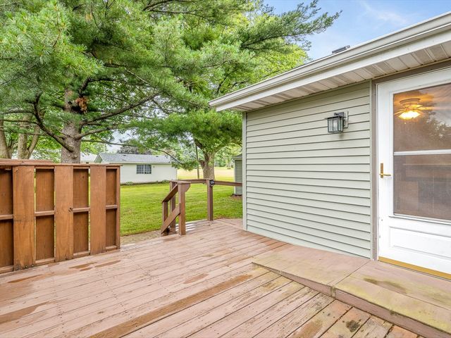 512 S Elida Street, Winnebago, IL 61088
