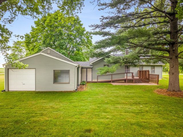 512 S Elida Street, Winnebago, IL 61088