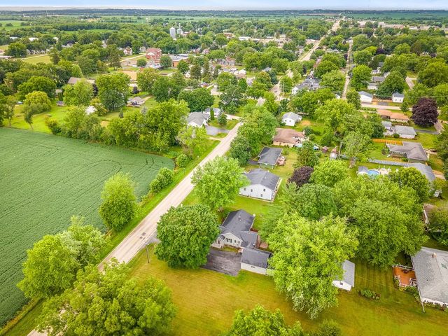 512 S Elida Street, Winnebago, IL 61088