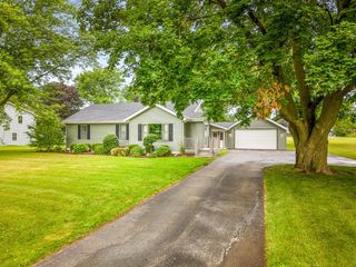 512 S Elida Street, Winnebago, IL 61088