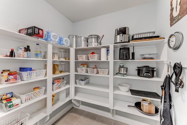 23831 Pennington Hills Drive, Spring, TX 77389