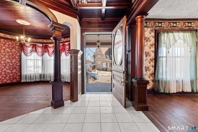 4 Fairview Terrace, Derby, CT 06418