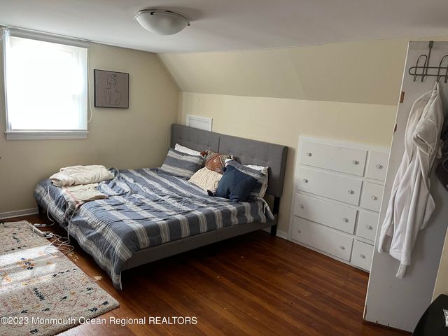 32 Baker Drive, West Long Branch, NJ 07764