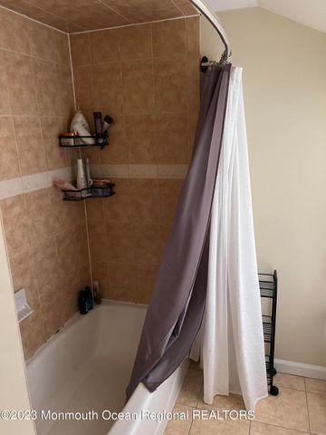 32 Baker Drive, West Long Branch, NJ 07764