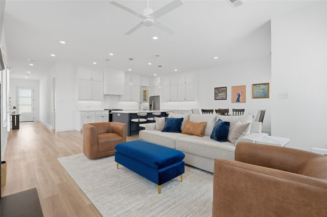 11637 Liberty Commons, Dallas, TX 75206