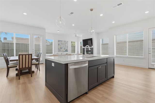 11637 Liberty Commons, Dallas, TX 75206
