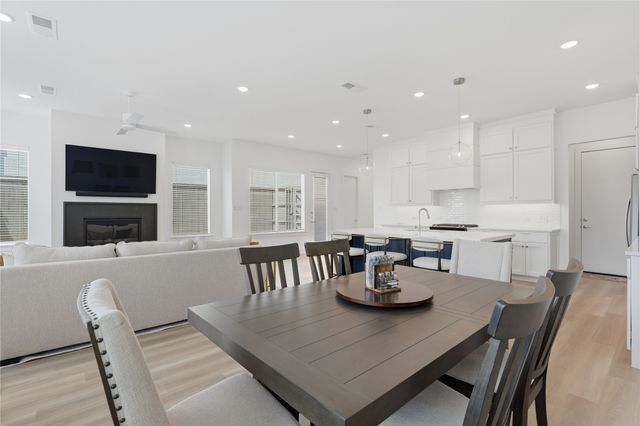 11637 Liberty Commons, Dallas, TX 75206