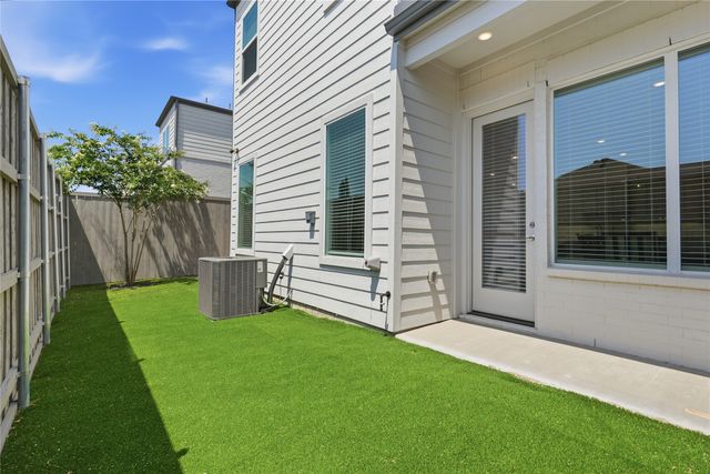 11637 Liberty Commons, Dallas, TX 75206
