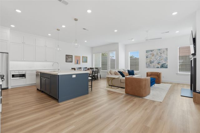 11637 Liberty Commons, Dallas, TX 75206