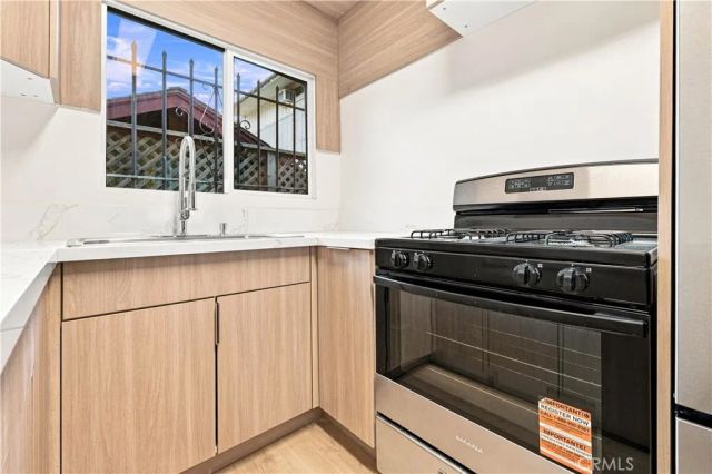 3121 E 5th Street, Long Beach, CA 90814