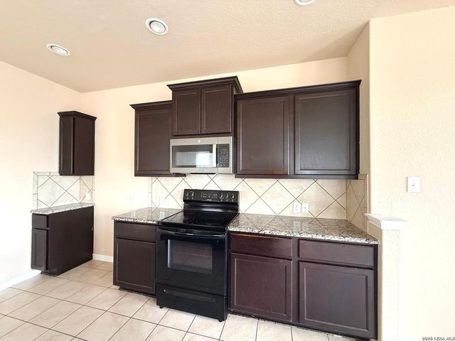 474 Centinela, New Braunfels, TX 78130