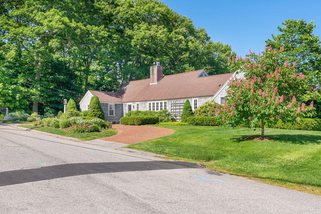1 Ledgewood Lane, Cape Elizabeth, ME 04107 — exterior
