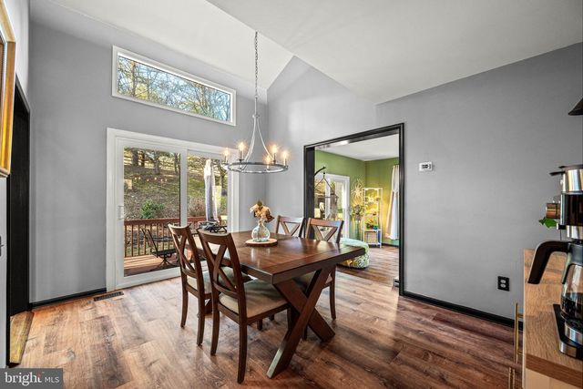 46 SAWGRASS LN, Newtown Square, PA 19073