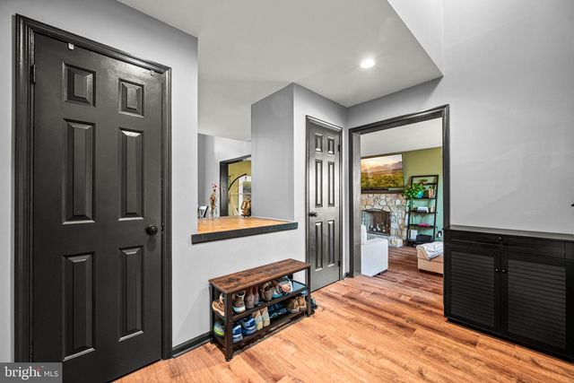 46 SAWGRASS LN, Newtown Square, PA 19073