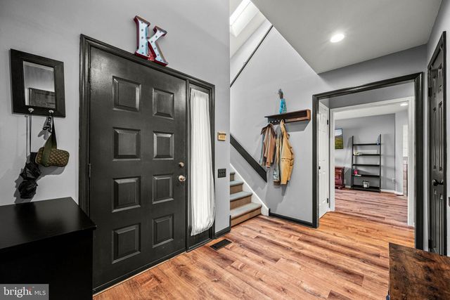 46 SAWGRASS LN, Newtown Square, PA 19073