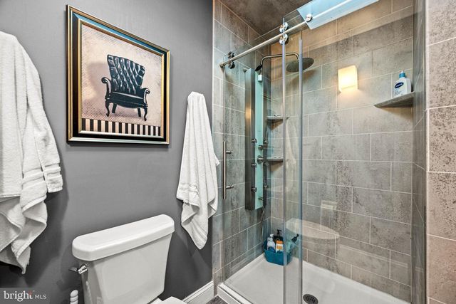 46 SAWGRASS LN, Newtown Square, PA 19073