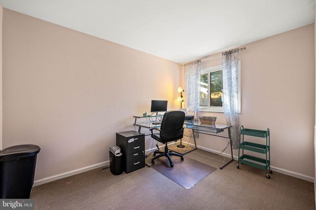 46 SAWGRASS LN, Newtown Square, PA 19073