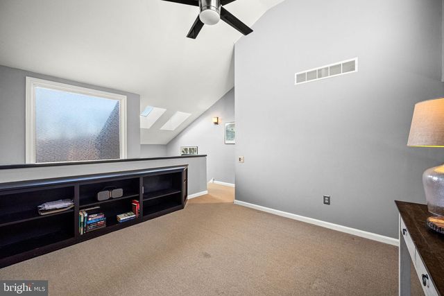 46 SAWGRASS LN, Newtown Square, PA 19073