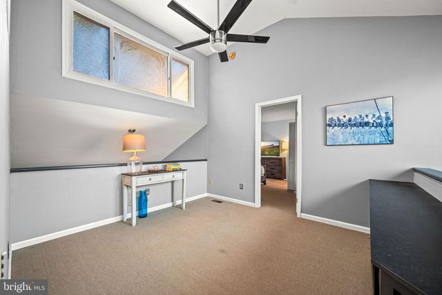 46 SAWGRASS LN, Newtown Square, PA 19073