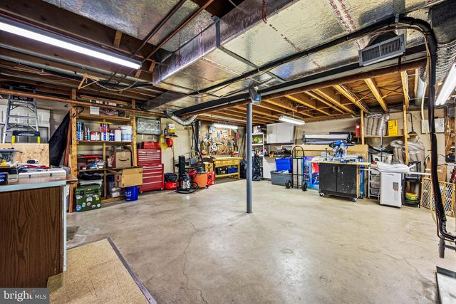 46 SAWGRASS LN, Newtown Square, PA 19073