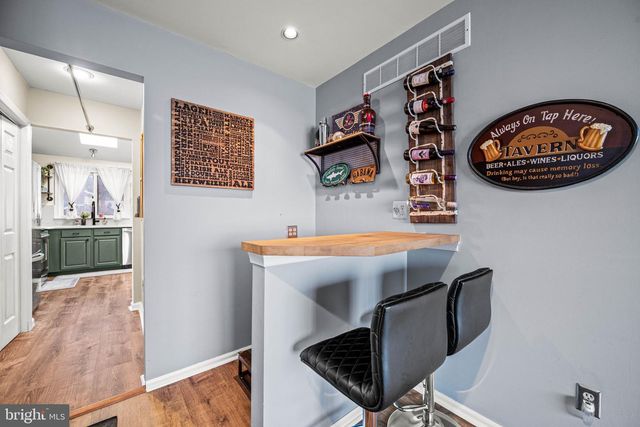 46 SAWGRASS LN, Newtown Square, PA 19073