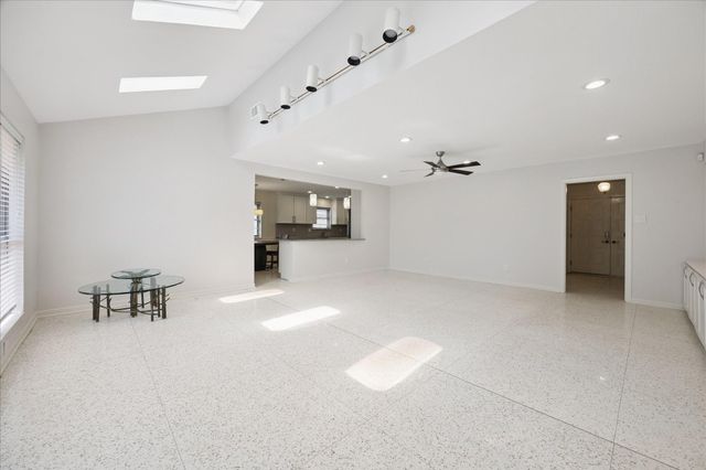 6115 Paisley Street, Houston, TX 77096